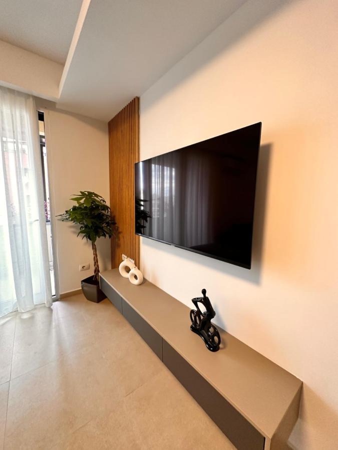 Noon Apartments Tirana Bagian luar foto